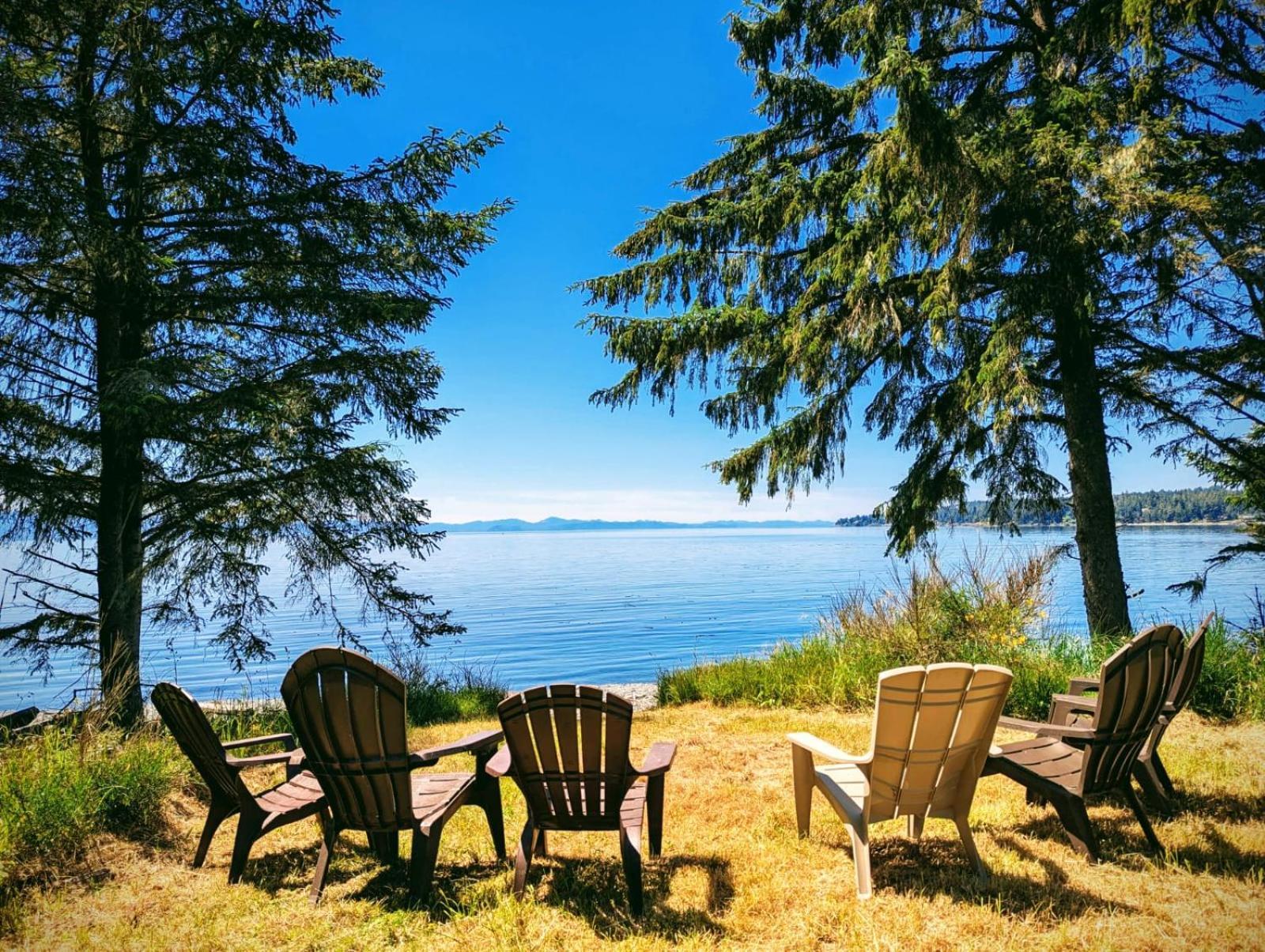 Woodside Farm Country Inn Sooke Exterior foto